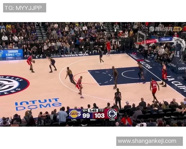 2015年湖人对阵快船的经典对决回顾与精彩瞬间分析 2015年湖人对阵快船的经典对决回顾与精彩瞬间分析